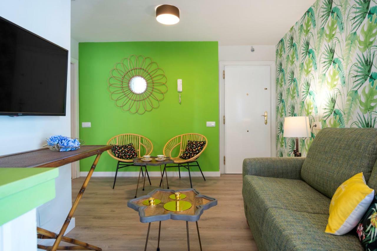 Malagueta Malibu Apartment Malaga Exterior photo